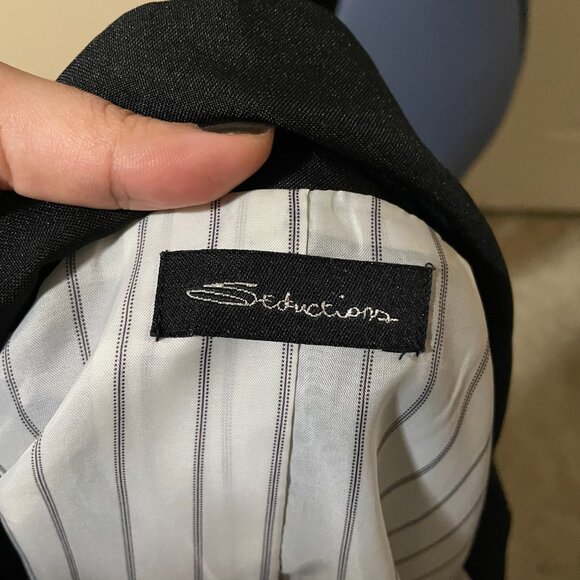 Seductions | Black Suit Jacket - Picture 3 of 4